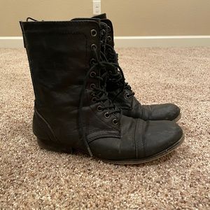 Black Combat Boots with Red Zipper